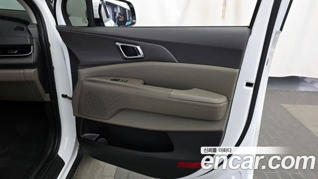 Kia Carnival, 2025