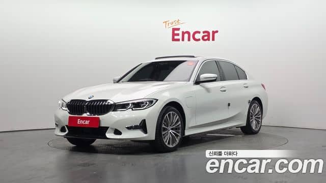 BMW 3 Series, 2021