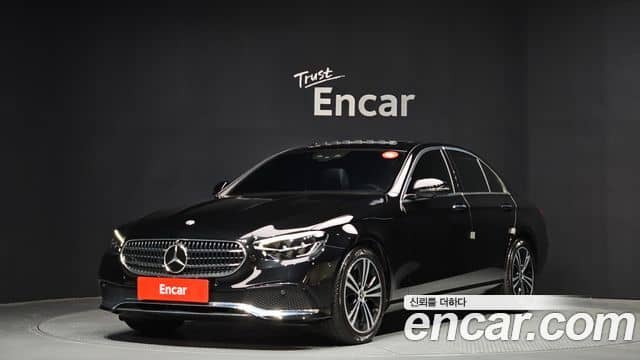 Mercedes-Benz E-Class, 2022