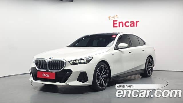 BMW 5 Series, 2024