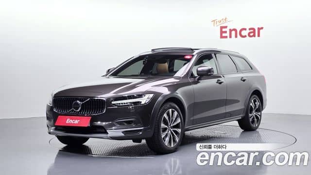 Volvo V90 Cross Country, 2020