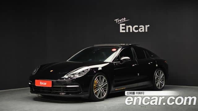 Porsche Panamera, 2018