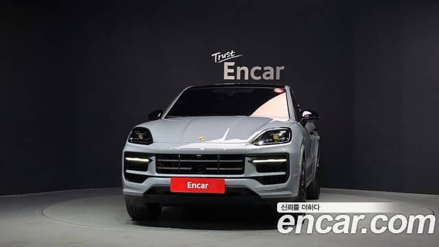 Porsche Cayenne, 2023