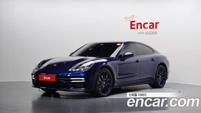 Porsche Panamera, 2022