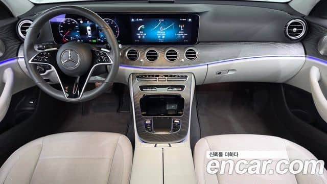 Mercedes-Benz E-Class, 2022