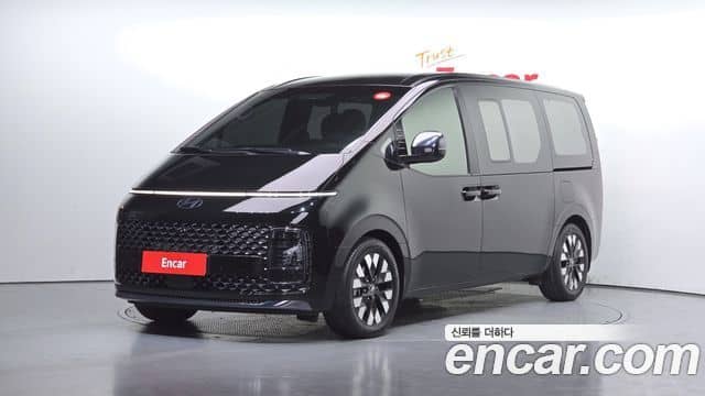 Hyundai Staria, 2025