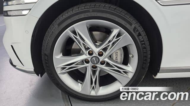 Genesis G90, 2022