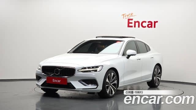 Volvo S60, 2024