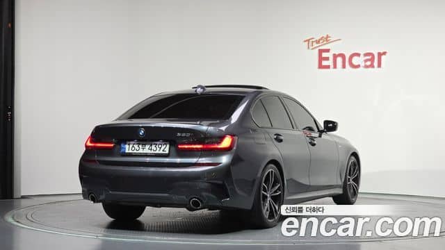 BMW 3 Series, 2022
