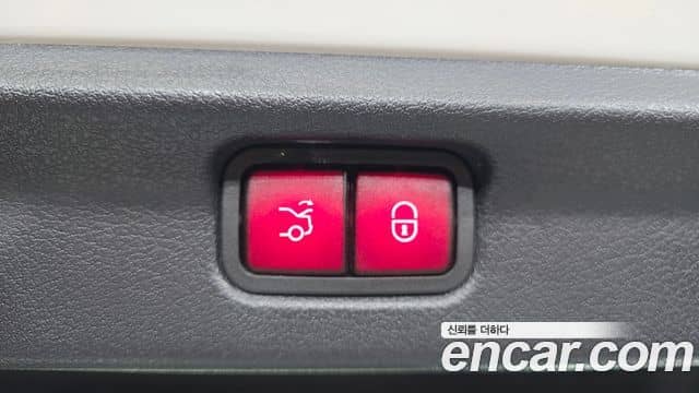 Mercedes-Benz EQE, 2023