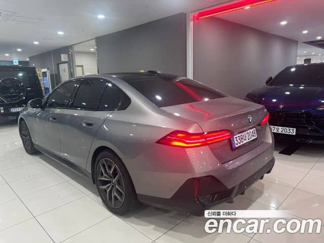 BMW 5 Series, 2025