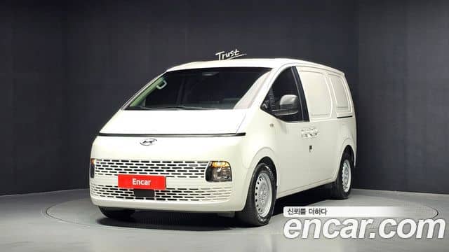 Hyundai Staria, 2023