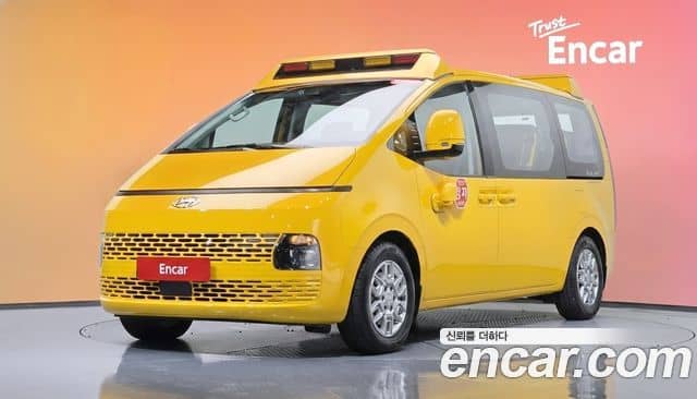 Hyundai Staria, 2023