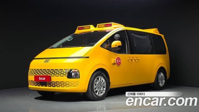 Hyundai Staria, 2023