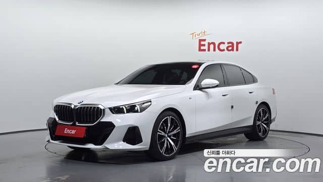 BMW 5 Series, 2025
