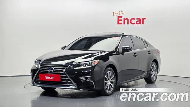 Lexus ES300h, 2018