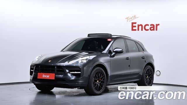Porsche Macan, 2021