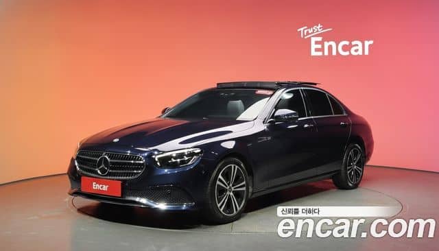 Mercedes-Benz E-Class, 2022