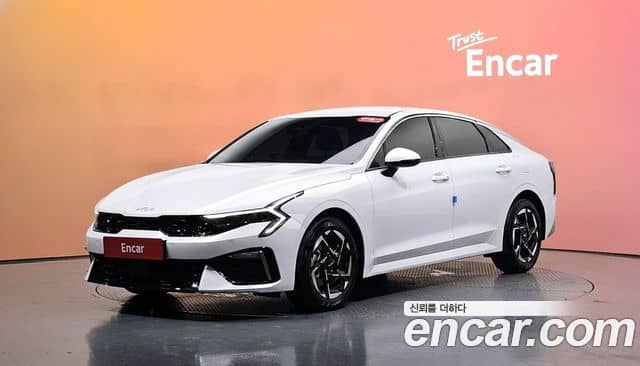 Kia K5, 2025