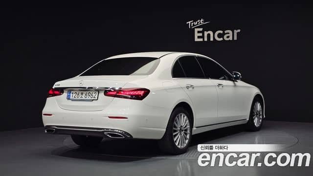 Mercedes-Benz E-Class, 2023