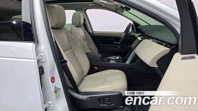 Land Rover Discovery Sport, 2024