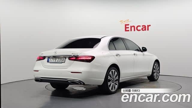 Mercedes-Benz E-Class, 2023