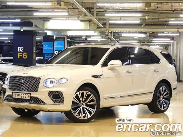 Bentley Bentayga, 2022