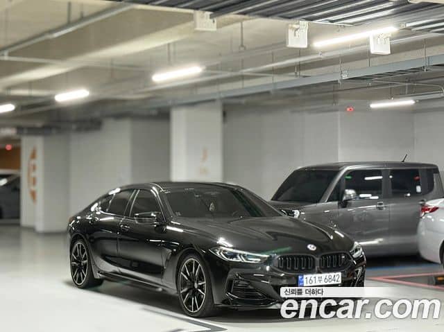 BMW 8 Series, 2023