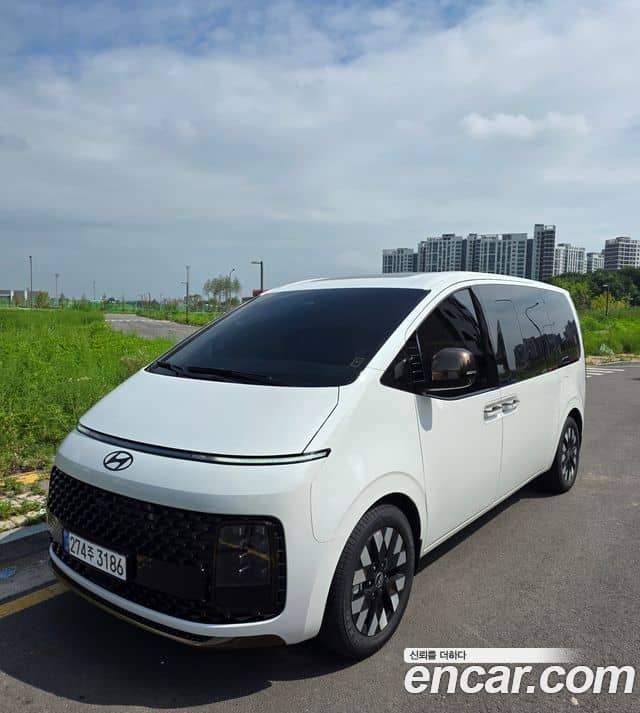 Hyundai Staria, 2025