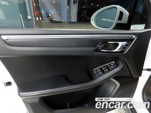 Porsche Macan, 2018
