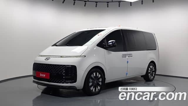 Hyundai Staria, 2022