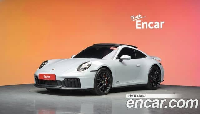 Porsche 911, 2025