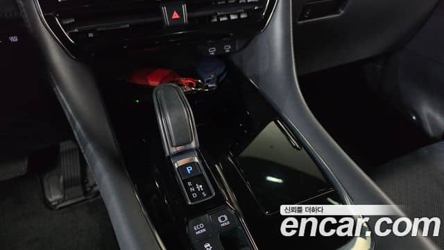 Toyota Alphard, 2024