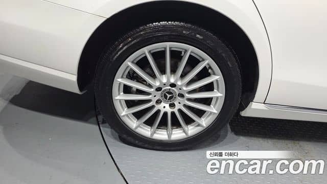 Mercedes-Benz E-Class, 2021