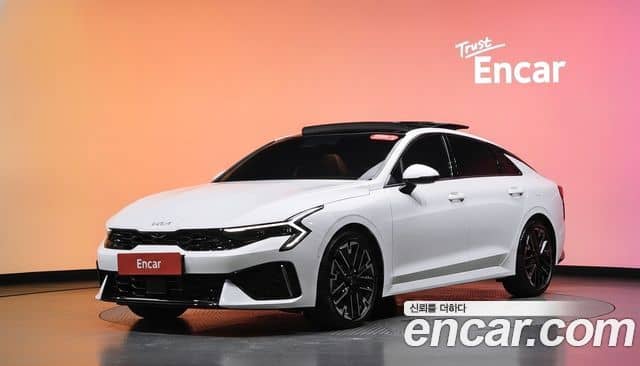 Kia K5, 2025