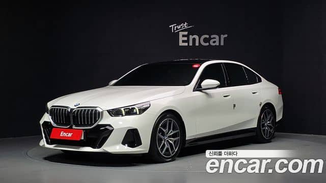 BMW 5 Series, 2025