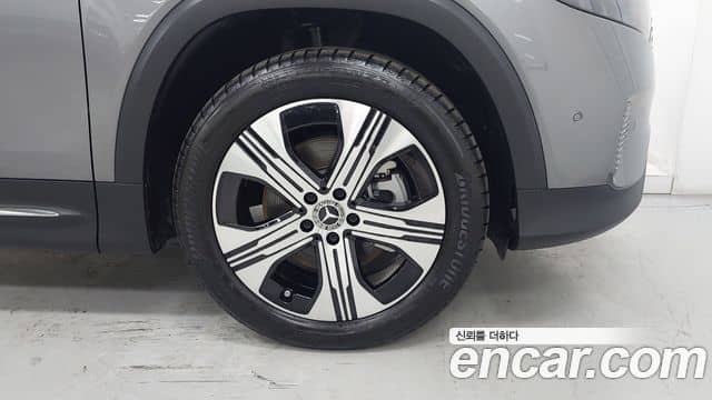 Mercedes-Benz EQB, 2025