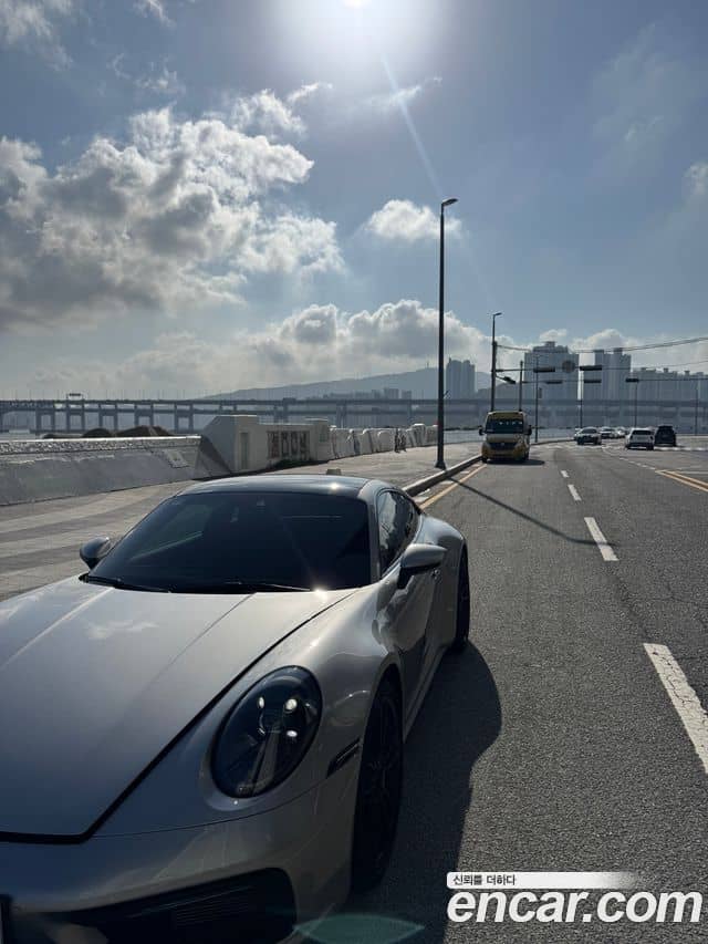 Porsche 911, 2024