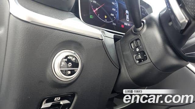Mercedes-Benz C-Class, 2022