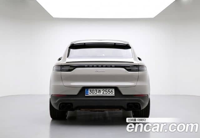 Porsche Cayenne, 2022