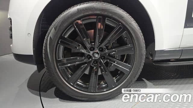Land Rover Range Rover, 2023