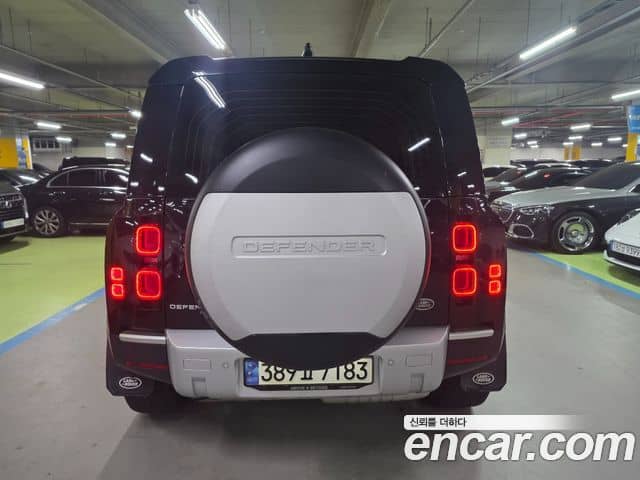 Land Rover Defender, 2020