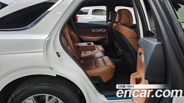 Genesis GV70, 2023