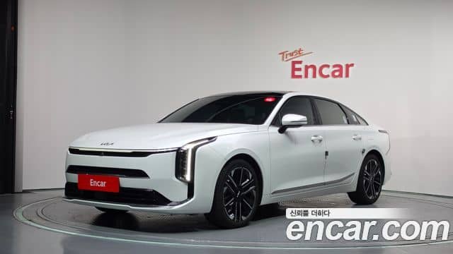 Kia K8, 2025