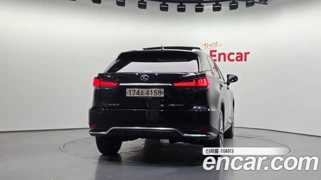 Lexus RX450h, 2022