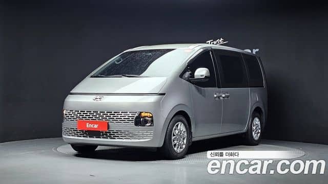 Hyundai Staria, 2022