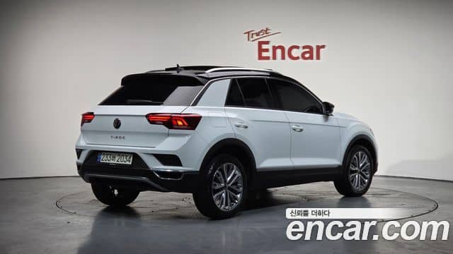 Volkswagen T-Roc, 2021
