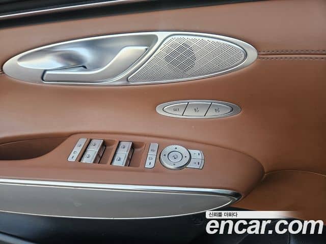Genesis GV70, 2021