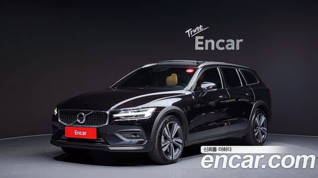 Volvo V60 Cross Country, 2020