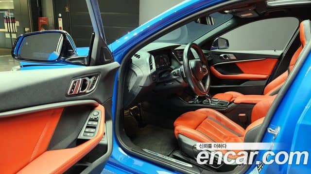 BMW 1 Series, 2022